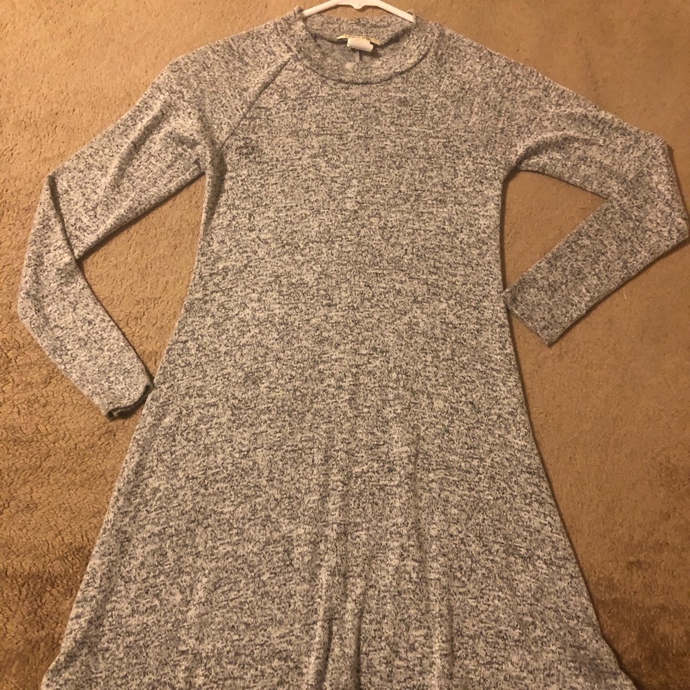 Dress long sleeves brand molli And mia size 10teen